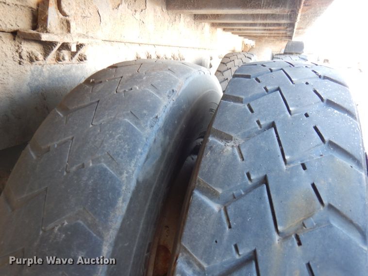 image for item DJ6017 2006 Freightliner Condor  refuse truck