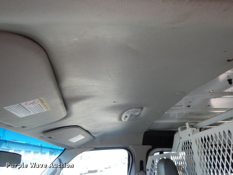 image for item HE9888 2010 Ford E350 Super Duty  van