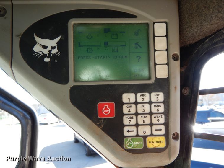 image for item HE9891 2010 Bobcat T320  skid steer loader