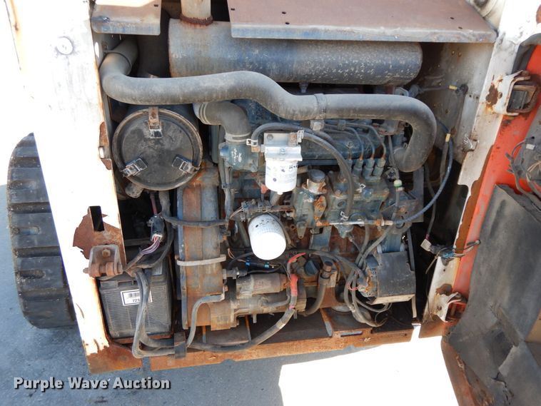 image for item HE9891 2010 Bobcat T320  skid steer loader