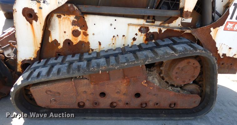 image for item HE9891 2010 Bobcat T320  skid steer loader