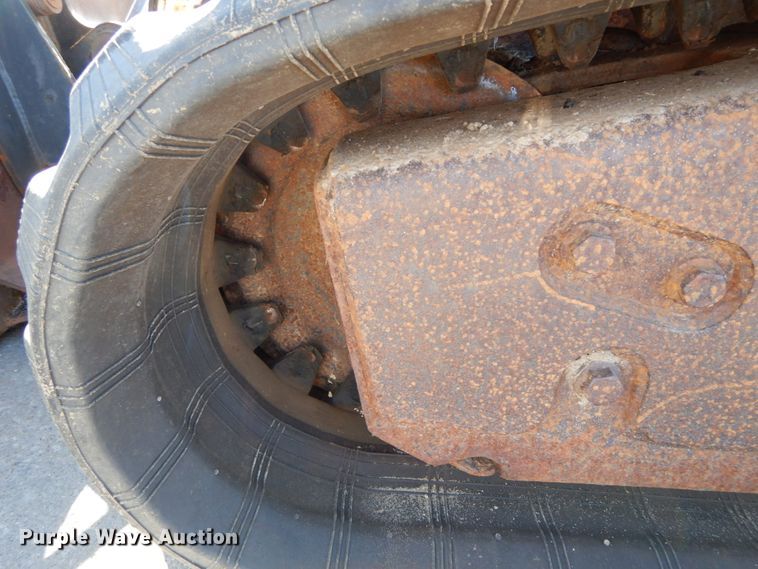 image for item HE9891 2010 Bobcat T320  skid steer loader