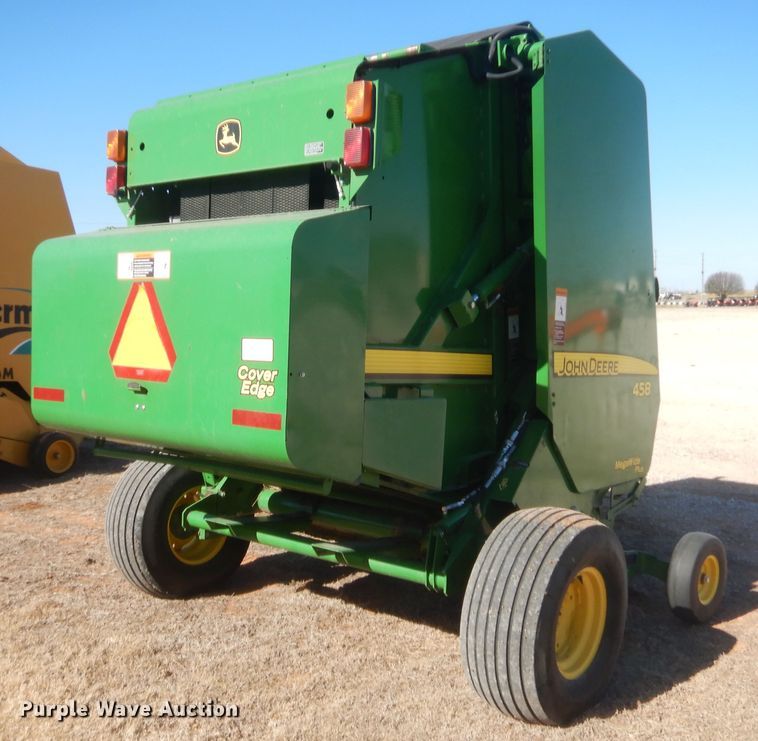 image for item DI3505 2011 John Deere 458  round baler