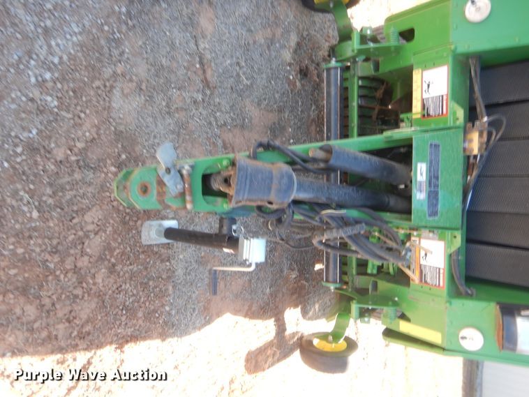 image for item DI3505 2011 John Deere 458  round baler