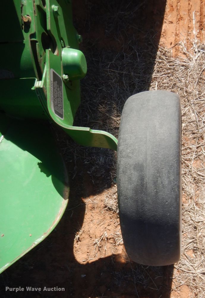 image for item DI3505 2011 John Deere 458  round baler