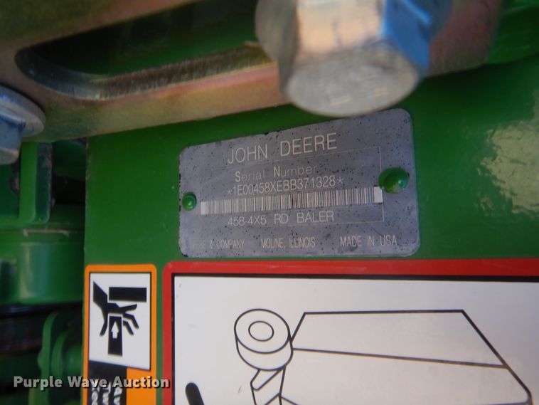 image for item DI3505 2011 John Deere 458  round baler