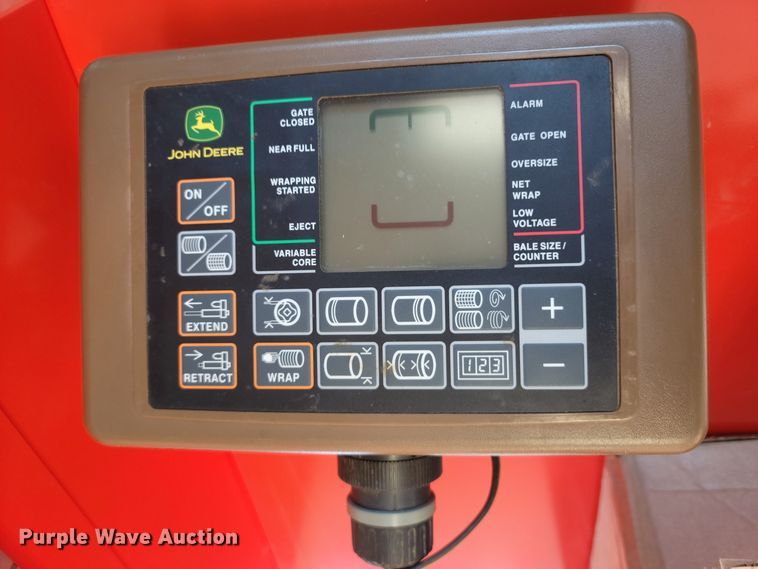 image for item DI3505 2011 John Deere 458  round baler