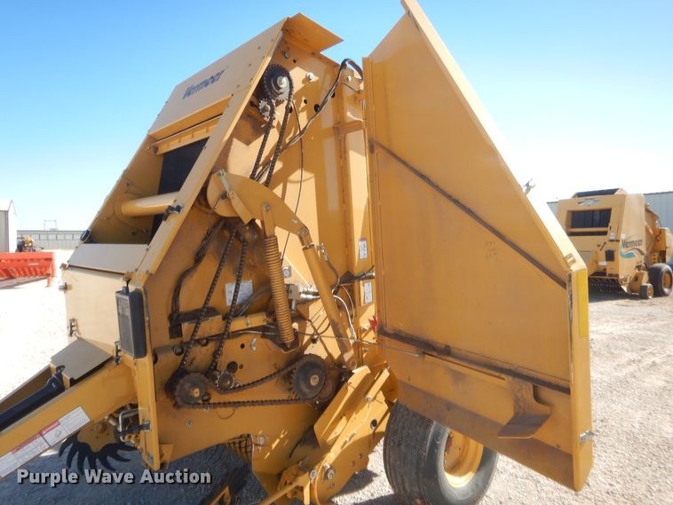 image for item DI3507 2015 Vermeer 6640 Rancher  round baler