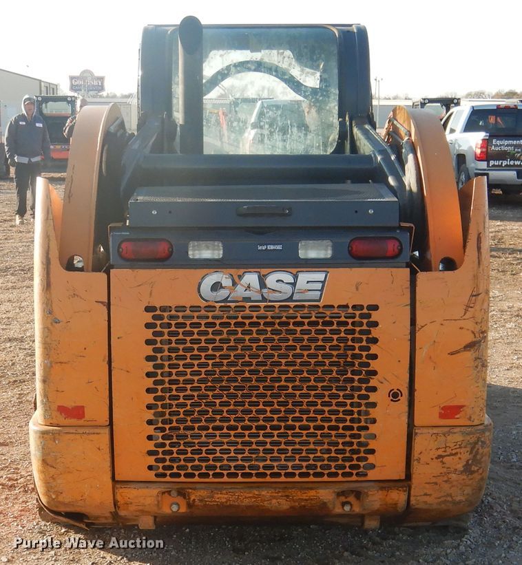image for item DI3528 2013 Case SV300  skid steer loader