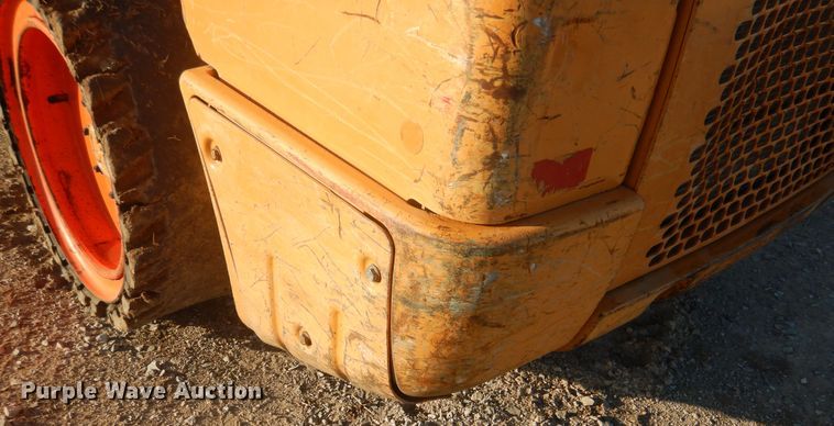 image for item DI3528 2013 Case SV300  skid steer loader