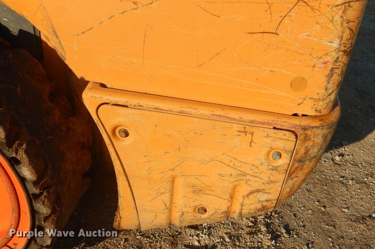 image for item DI3528 2013 Case SV300  skid steer loader