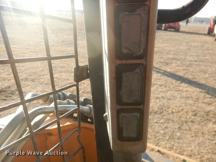 image for item DI3528 2013 Case SV300  skid steer loader