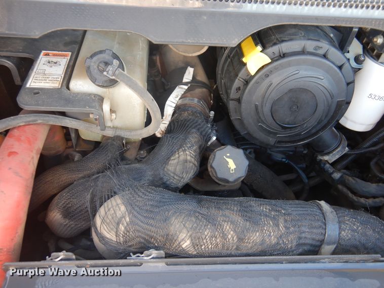 image for item DI3528 2013 Case SV300  skid steer loader