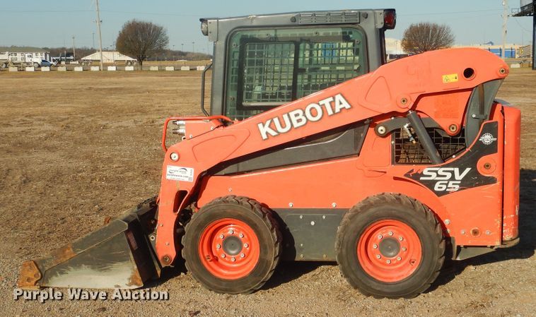 image for item DI3529 2017 Kubota SSV65  skid steer loader