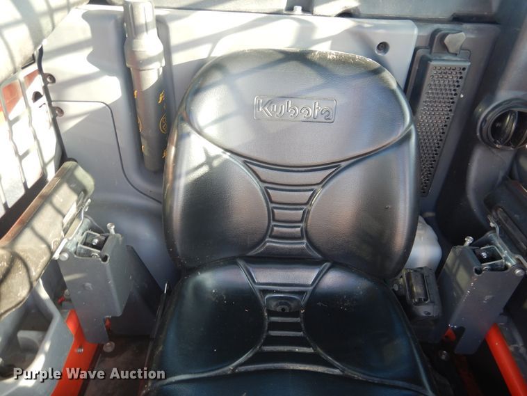 image for item DI3529 2017 Kubota SSV65  skid steer loader