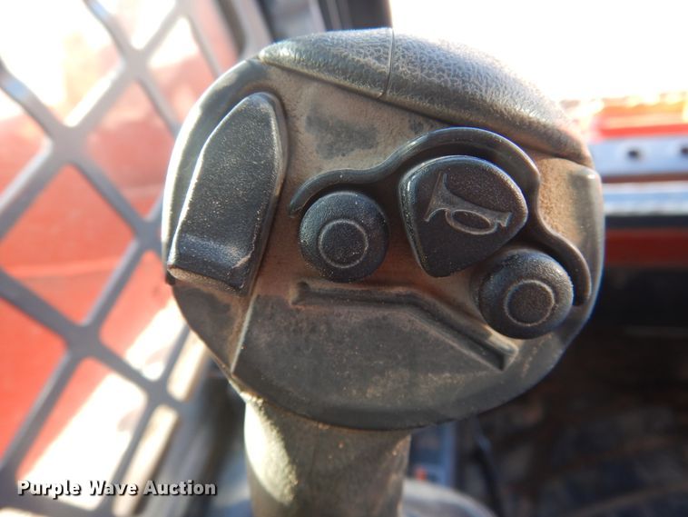 image for item DI3529 2017 Kubota SSV65  skid steer loader