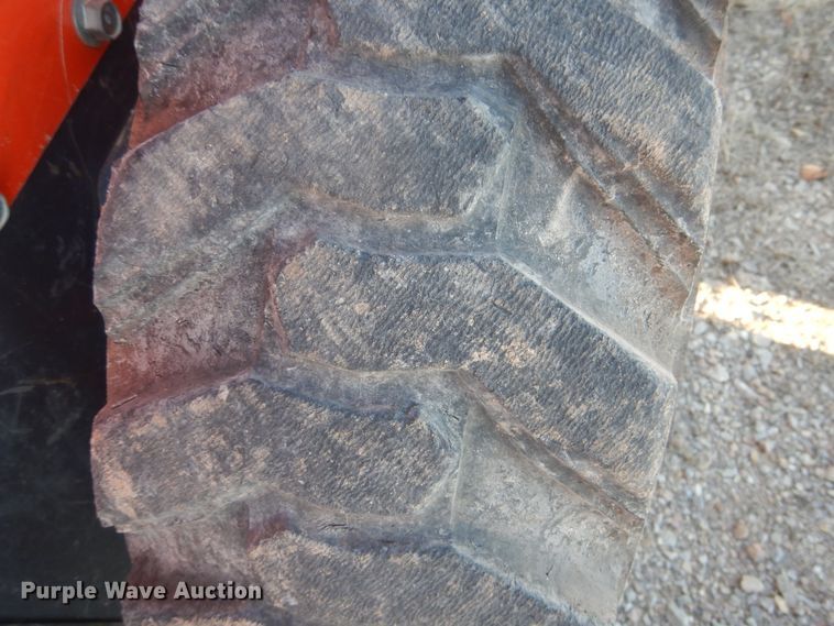 image for item DI3529 2017 Kubota SSV65  skid steer loader