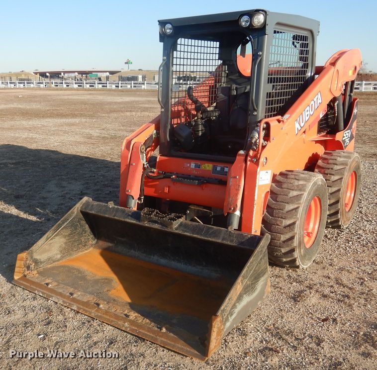 image for item DI3530 2017 Kubota SSV75  skid steer loader