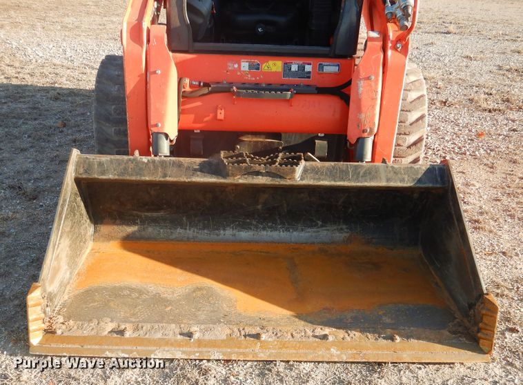 image for item DI3530 2017 Kubota SSV75  skid steer loader