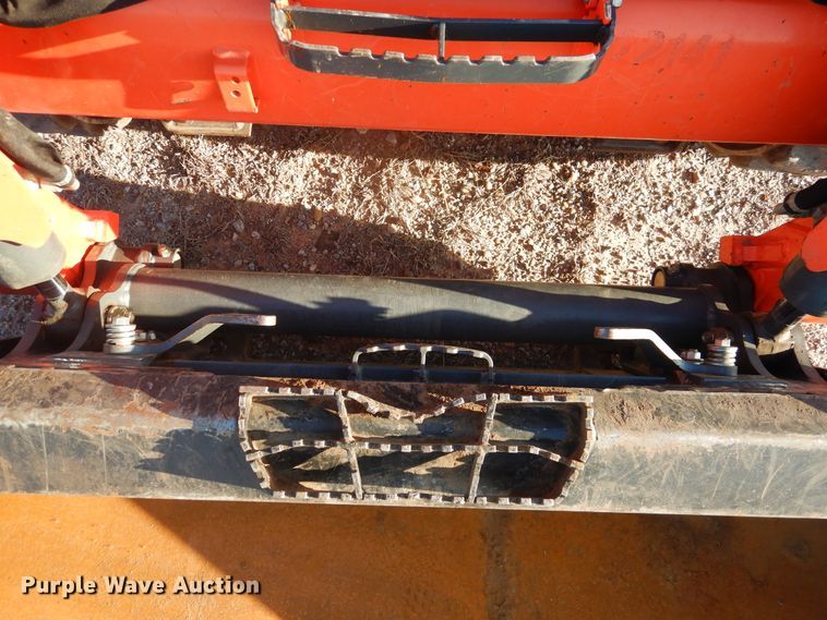 image for item DI3530 2017 Kubota SSV75  skid steer loader