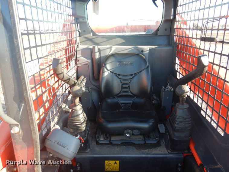 image for item DI3530 2017 Kubota SSV75  skid steer loader