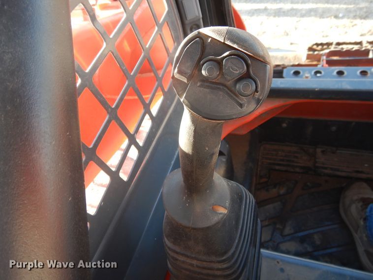 image for item DI3530 2017 Kubota SSV75  skid steer loader