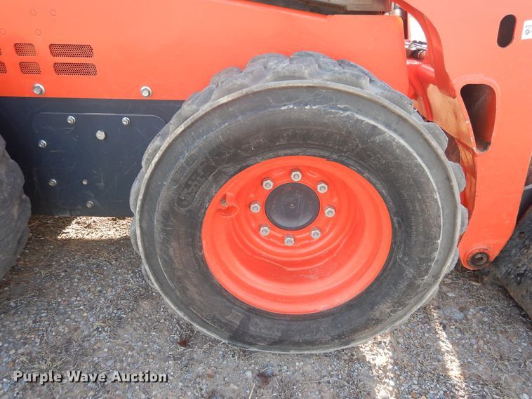 image for item DI3530 2017 Kubota SSV75  skid steer loader