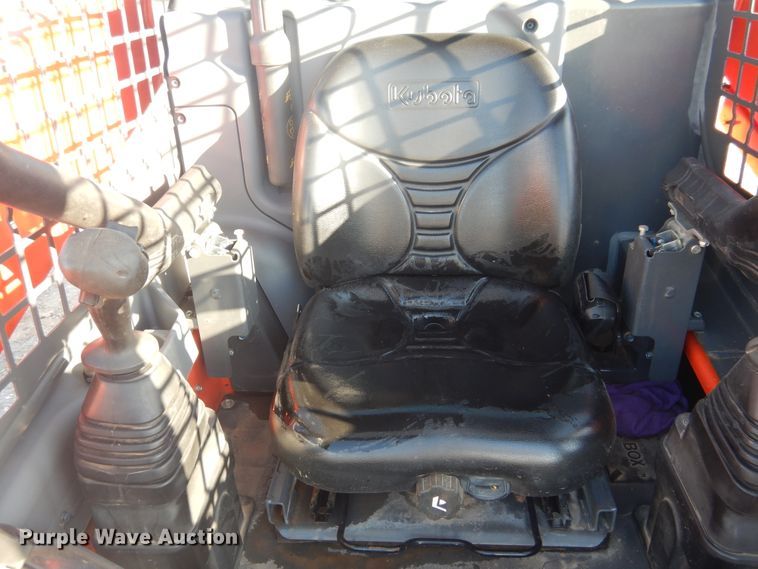 image for item DI3531 2017 Kubota SSV75  skid steer loader