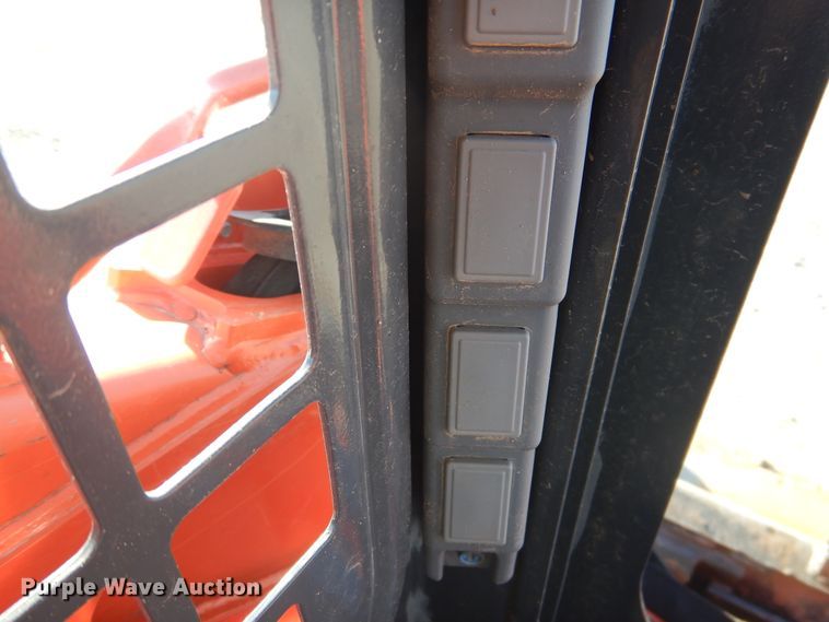 image for item DI3531 2017 Kubota SSV75  skid steer loader