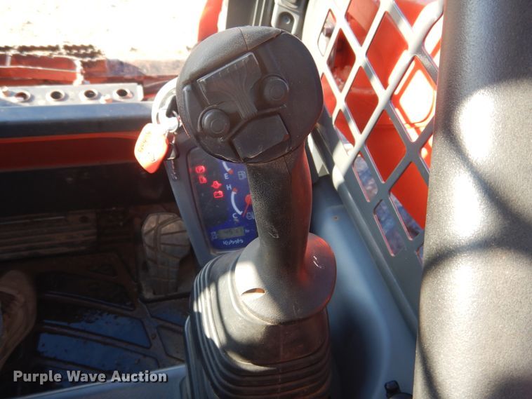 image for item DI3531 2017 Kubota SSV75  skid steer loader