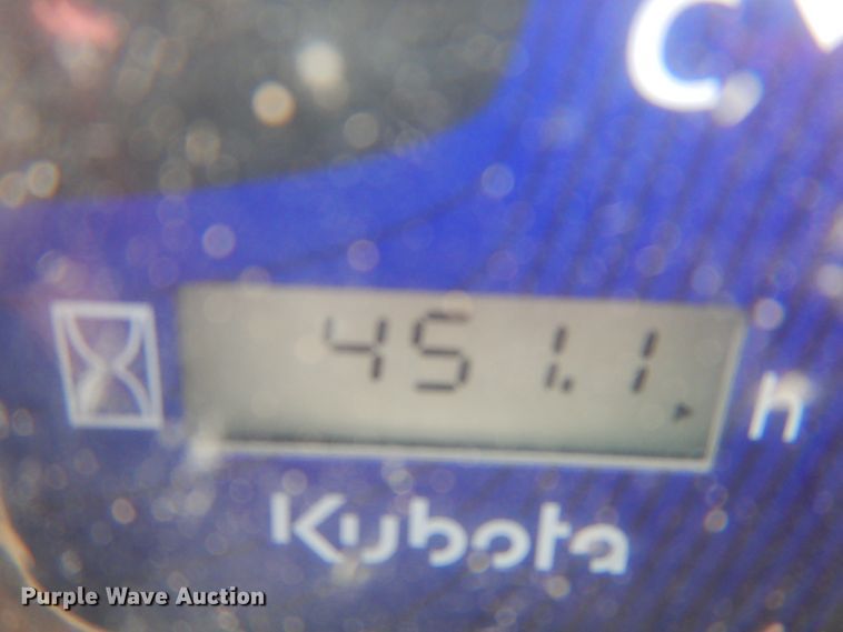 image for item DI3531 2017 Kubota SSV75  skid steer loader