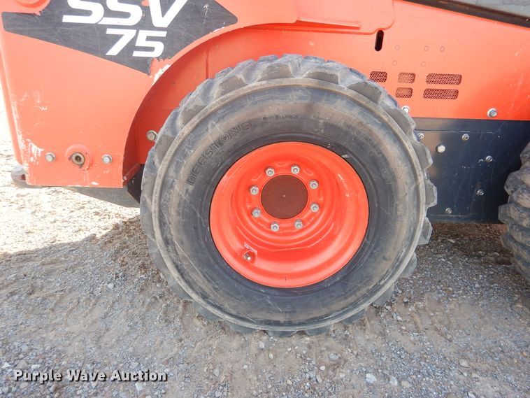 image for item DI3531 2017 Kubota SSV75  skid steer loader