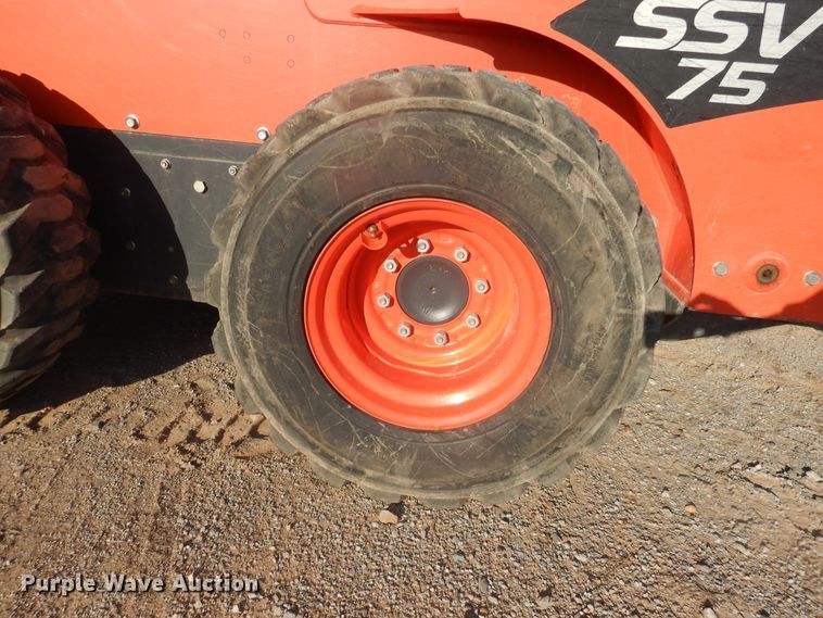 image for item DI3531 2017 Kubota SSV75  skid steer loader