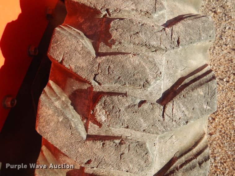 image for item DI3531 2017 Kubota SSV75  skid steer loader