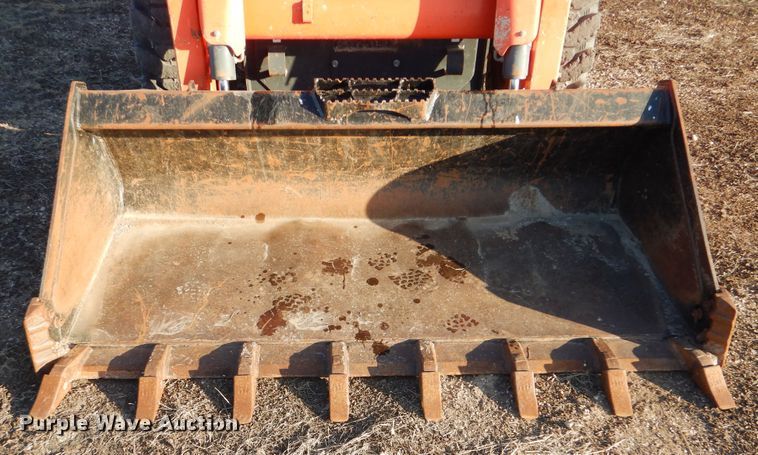 image for item DI3532 2017 Kubota SSV75  skid steer loader