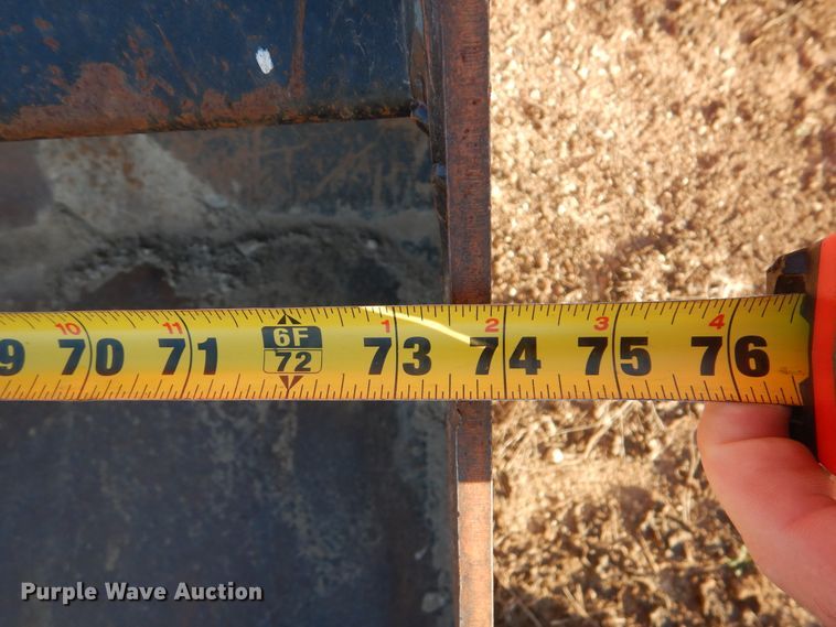 image for item DI3532 2017 Kubota SSV75  skid steer loader