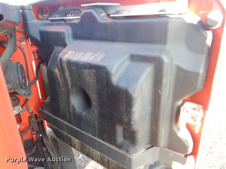 image for item DI3532 2017 Kubota SSV75  skid steer loader