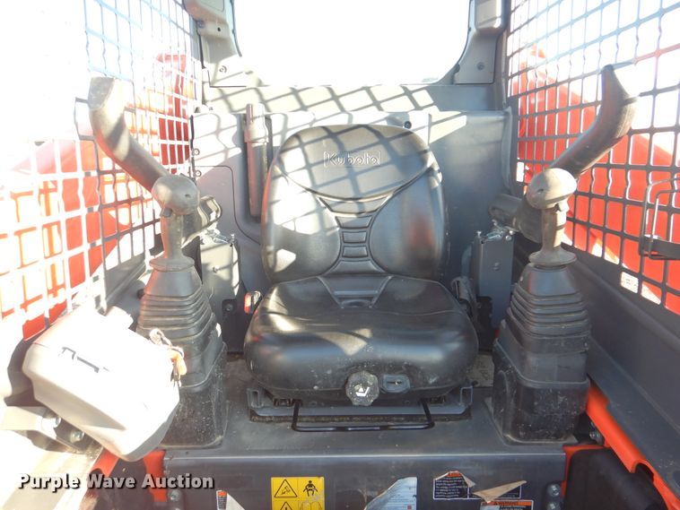 image for item DI3532 2017 Kubota SSV75  skid steer loader