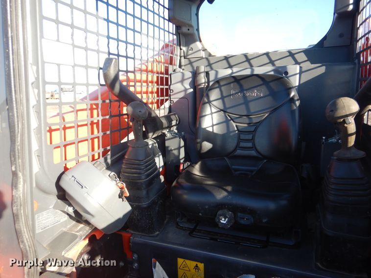 image for item DI3532 2017 Kubota SSV75  skid steer loader
