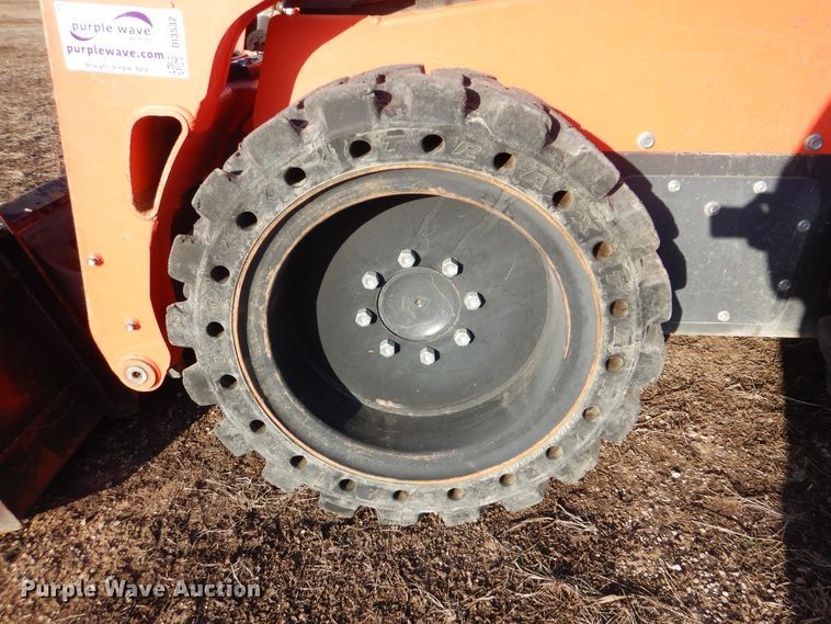 image for item DI3532 2017 Kubota SSV75  skid steer loader