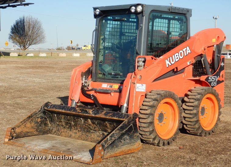 image for item DI3533 2019 Kubota SSV65  skid steer loader