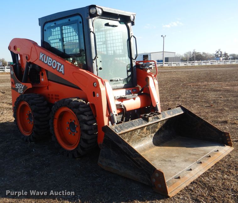 image for item DI3533 2019 Kubota SSV65  skid steer loader