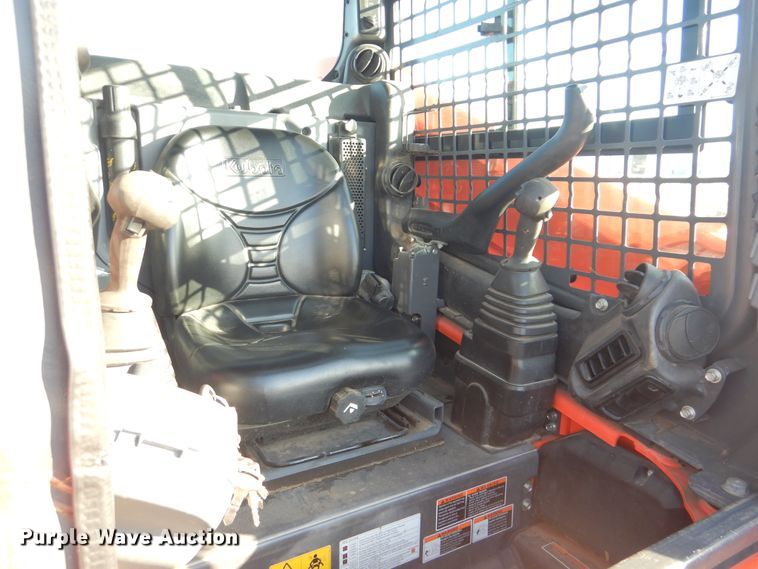 image for item DI3533 2019 Kubota SSV65  skid steer loader