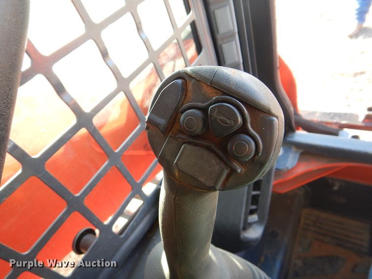 image for item DI3533 2019 Kubota SSV65  skid steer loader