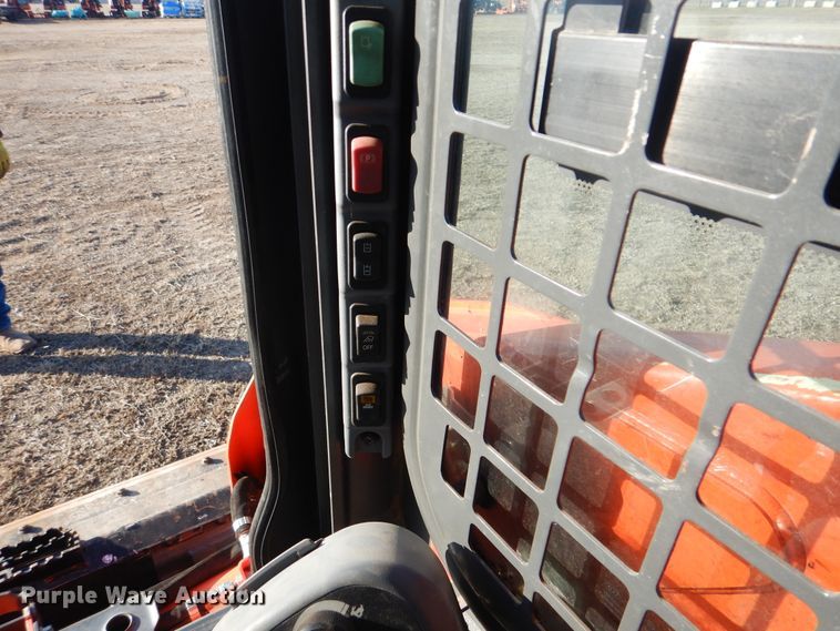 image for item DI3533 2019 Kubota SSV65  skid steer loader