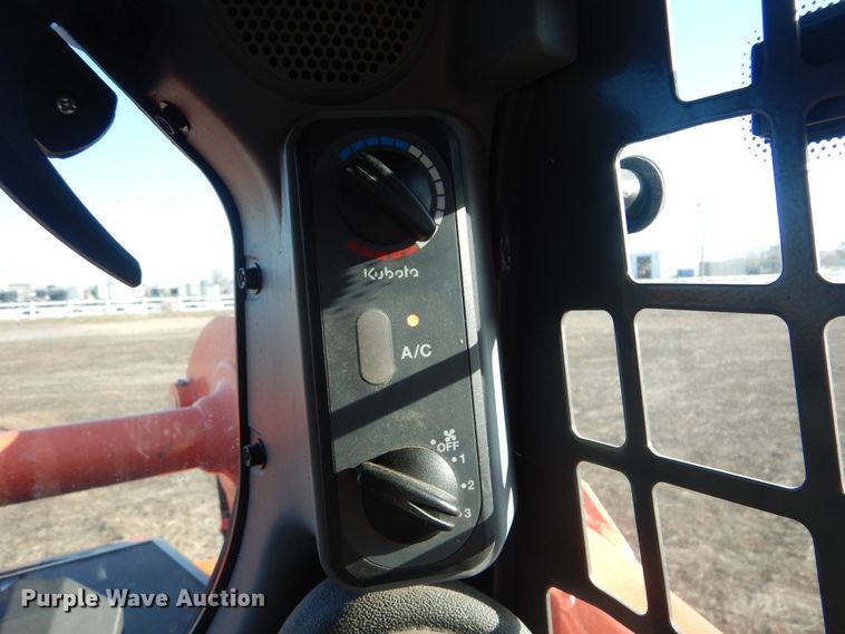 image for item DI3533 2019 Kubota SSV65  skid steer loader