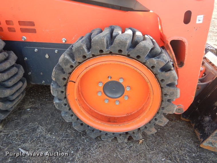 image for item DI3533 2019 Kubota SSV65  skid steer loader