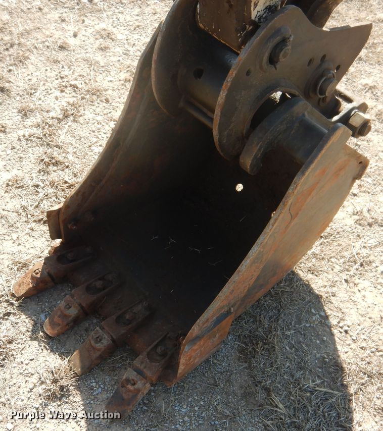 image for item DI3534 1999 Bobcat 331  mini excavator