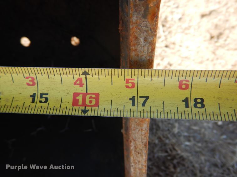 image for item DI3534 1999 Bobcat 331  mini excavator