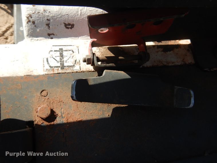 image for item DI3534 1999 Bobcat 331  mini excavator